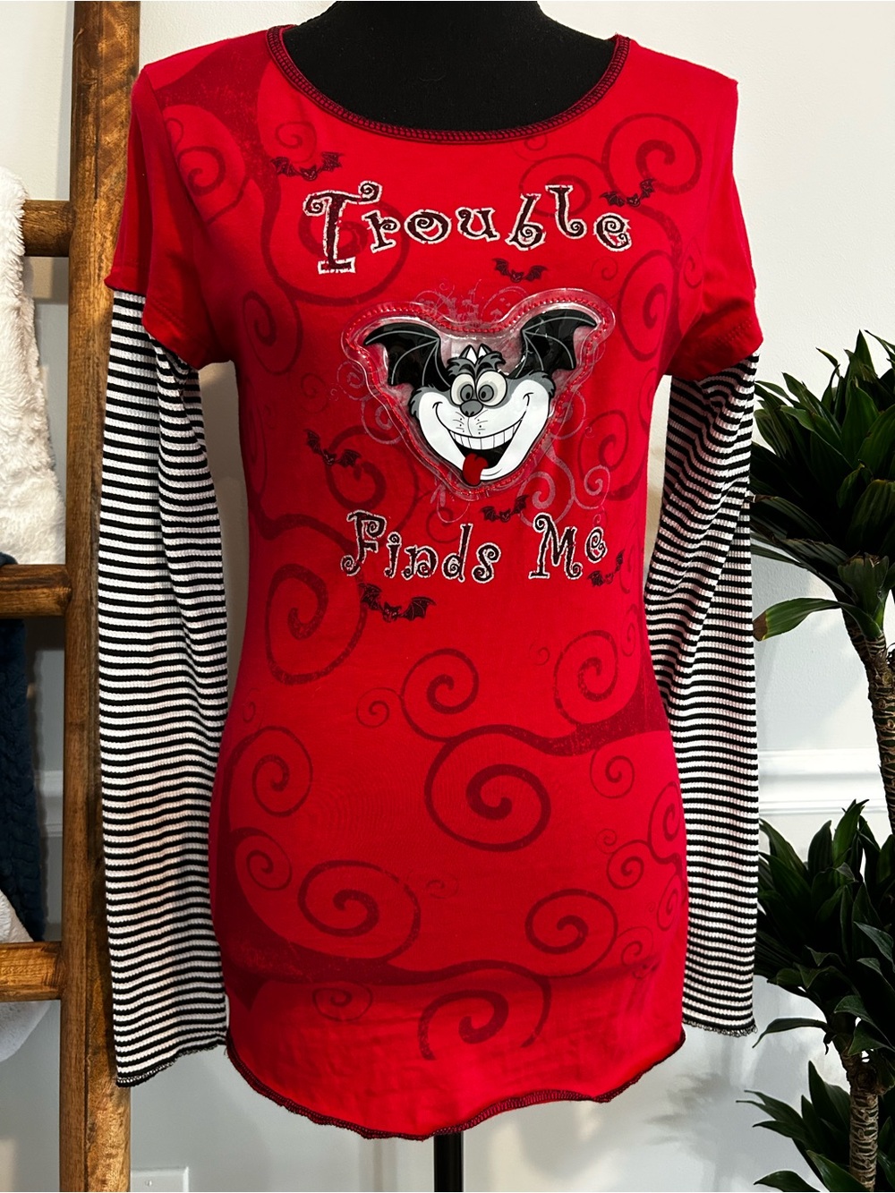 Disney Red 'Trouble Finds Me' Layered-Look Long Sleeve Tee Size Large (11/13)